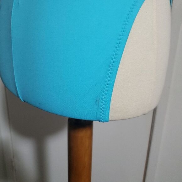 BECCA Blue Button Accented Bikini Set Size Medium - Picture 9 of 16